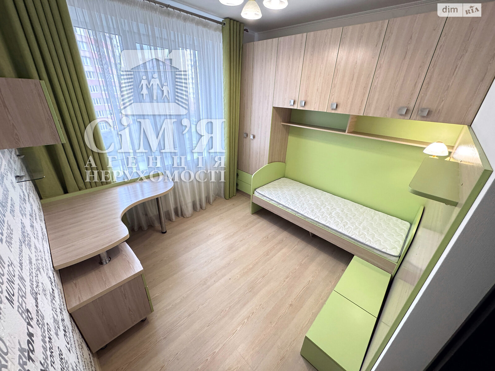 трехкомнатная квартира в Виннице, район Подолье, на ул. Зодчих в аренду на долгий срок помесячно фото 1 трехкомнатная квартира в Виннице, район Подолье, на ул. Зодчих в аренду на долгий срок помесячно фото 1