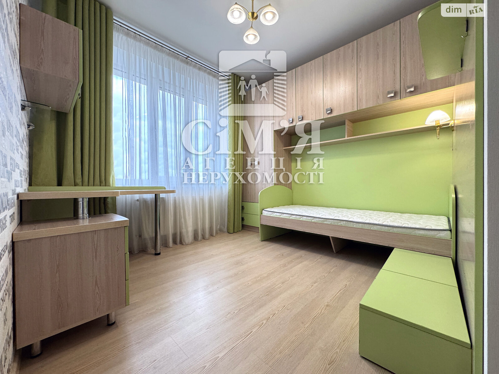 трехкомнатная квартира в Виннице, район Подолье, на ул. Зодчих в аренду на долгий срок помесячно фото 1 трехкомнатная квартира в Виннице, район Подолье, на ул. Зодчих в аренду на долгий срок помесячно фото 1