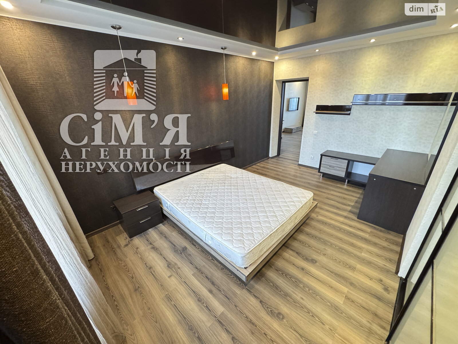 трехкомнатная квартира в Виннице, район Подолье, на ул. Зодчих в аренду на долгий срок помесячно фото 1 трехкомнатная квартира в Виннице, район Подолье, на ул. Зодчих в аренду на долгий срок помесячно фото 1