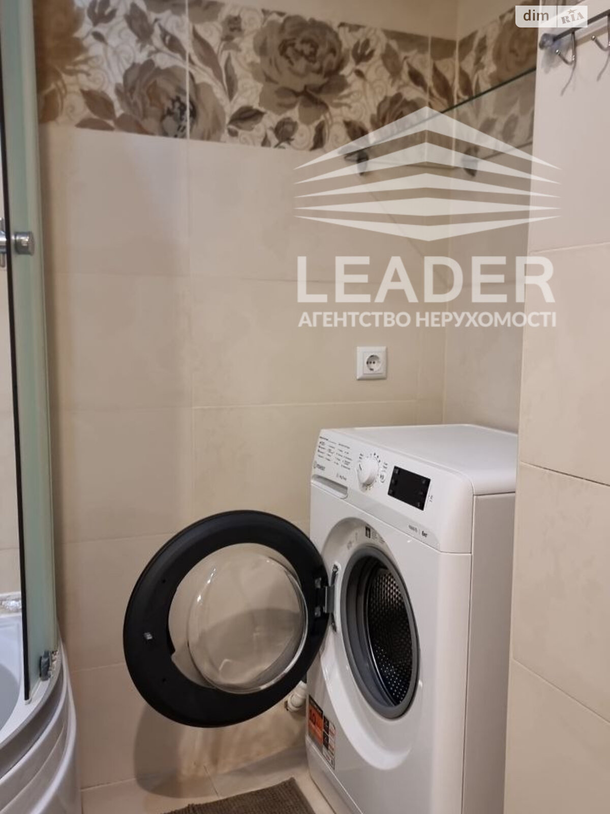 трикімнатна квартира в Вінниці, район Поділля, на вул. Зодчих в довготривалу оренду помісячно фото 1