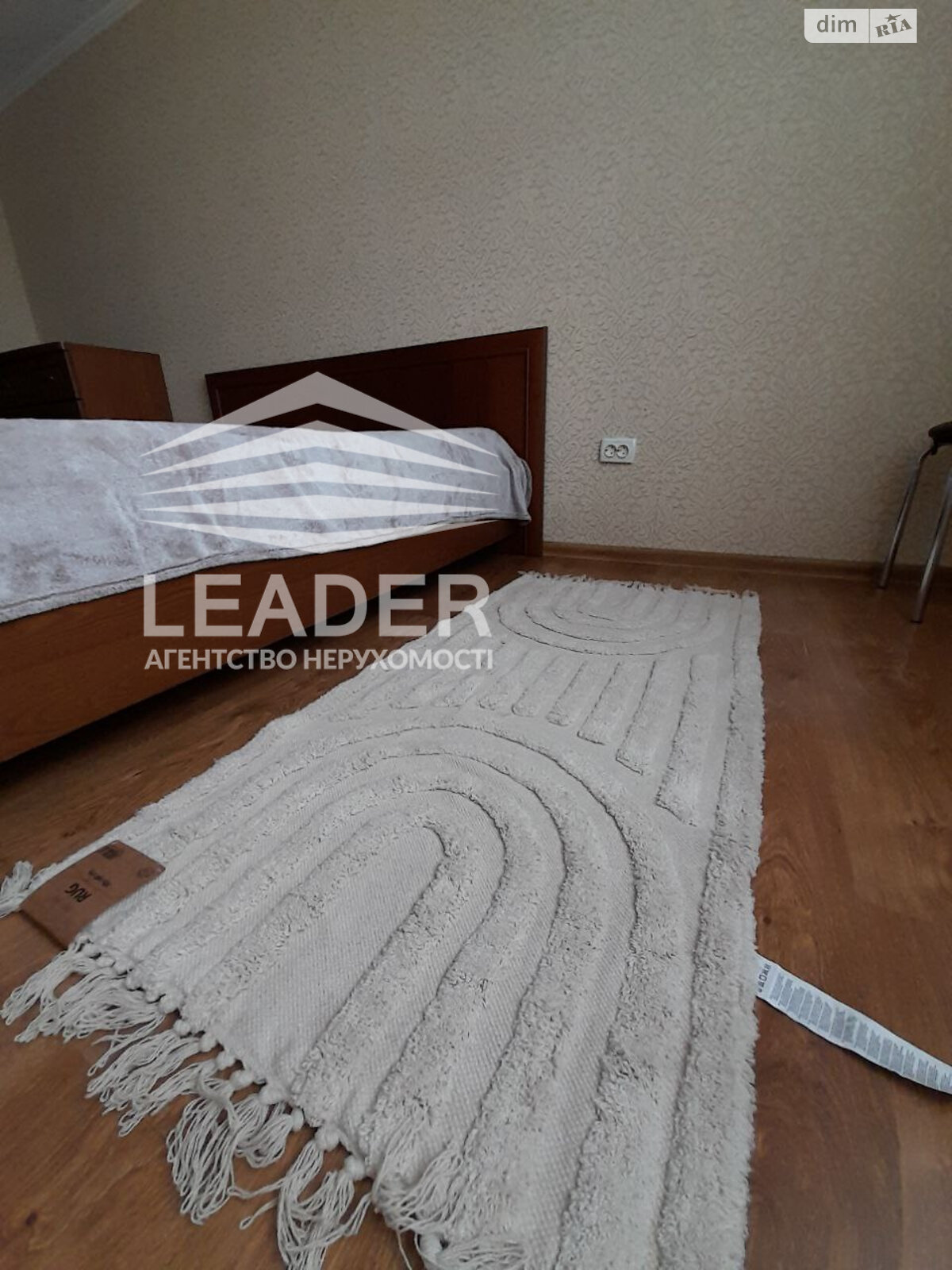 трикімнатна квартира в Вінниці, район Поділля, на вул. Зодчих в довготривалу оренду помісячно фото 1