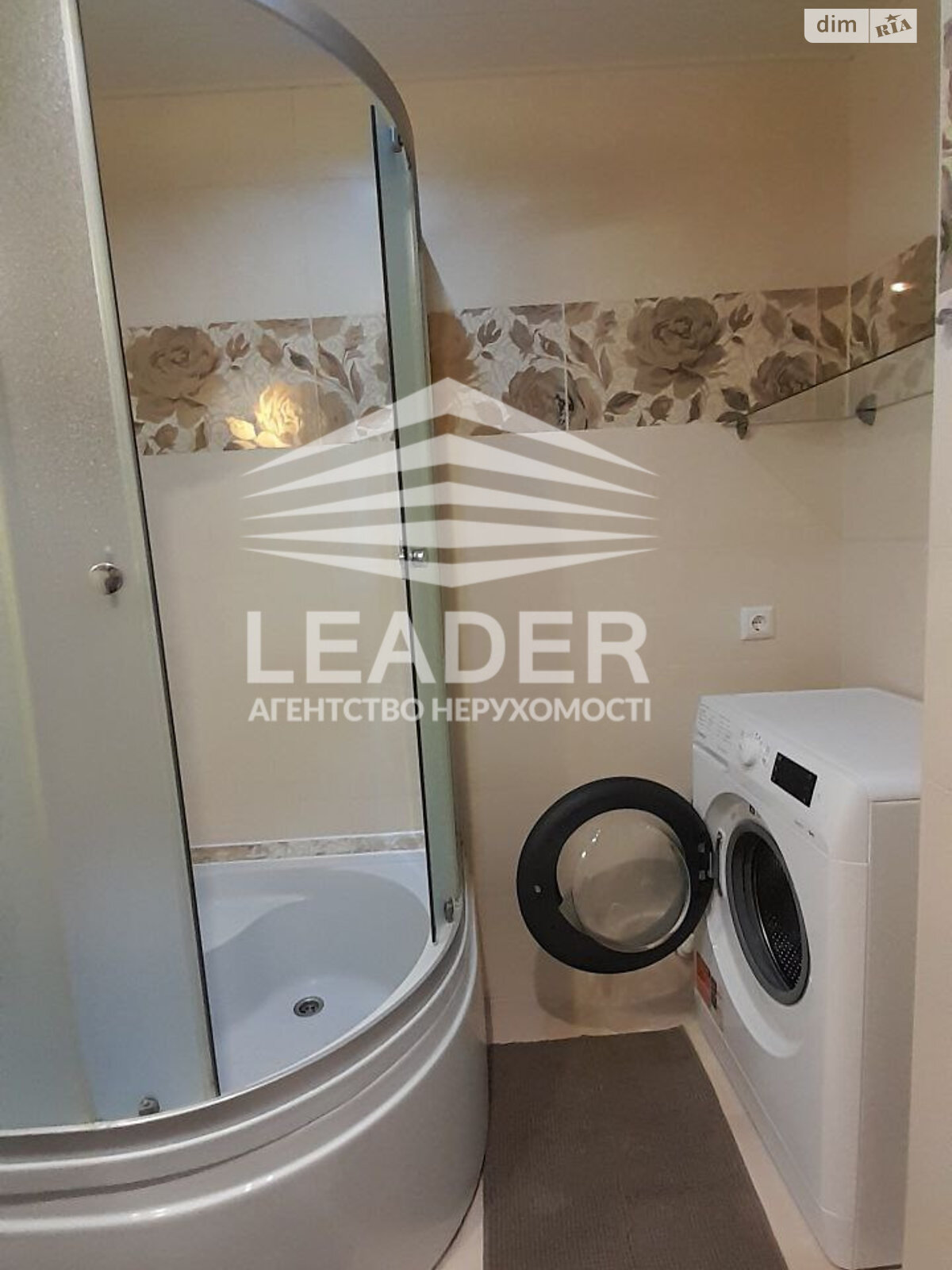 трикімнатна квартира в Вінниці, район Поділля, на вул. Зодчих в довготривалу оренду помісячно фото 1