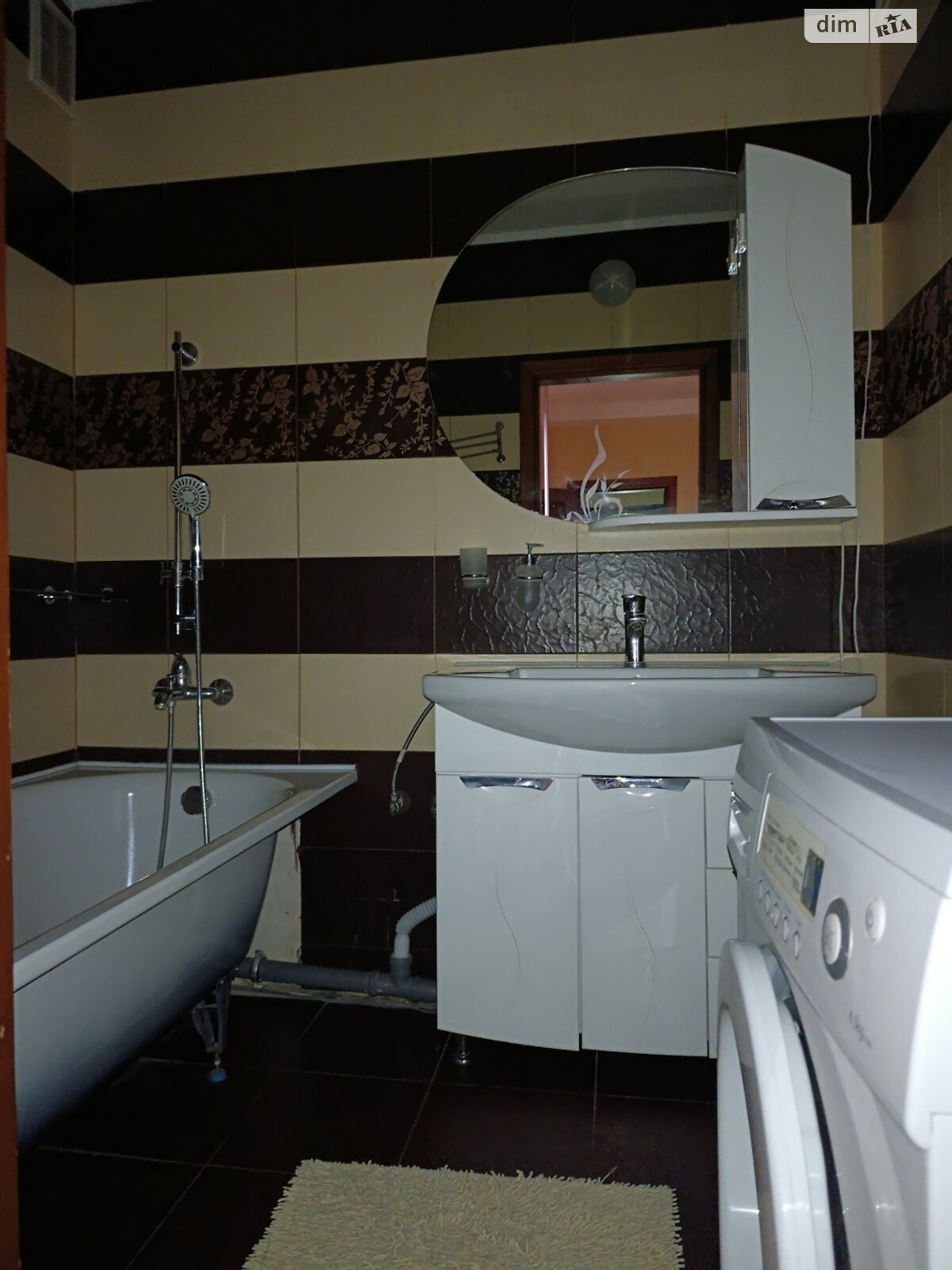 двухкомнатная квартира в Виннице, район Подолье, на ул. Зодчих 3 в аренду на долгий срок помесячно фото 1 двухкомнатная квартира в Виннице, район Подолье, на ул. Зодчих 3 в аренду на долгий срок помесячно фото 1