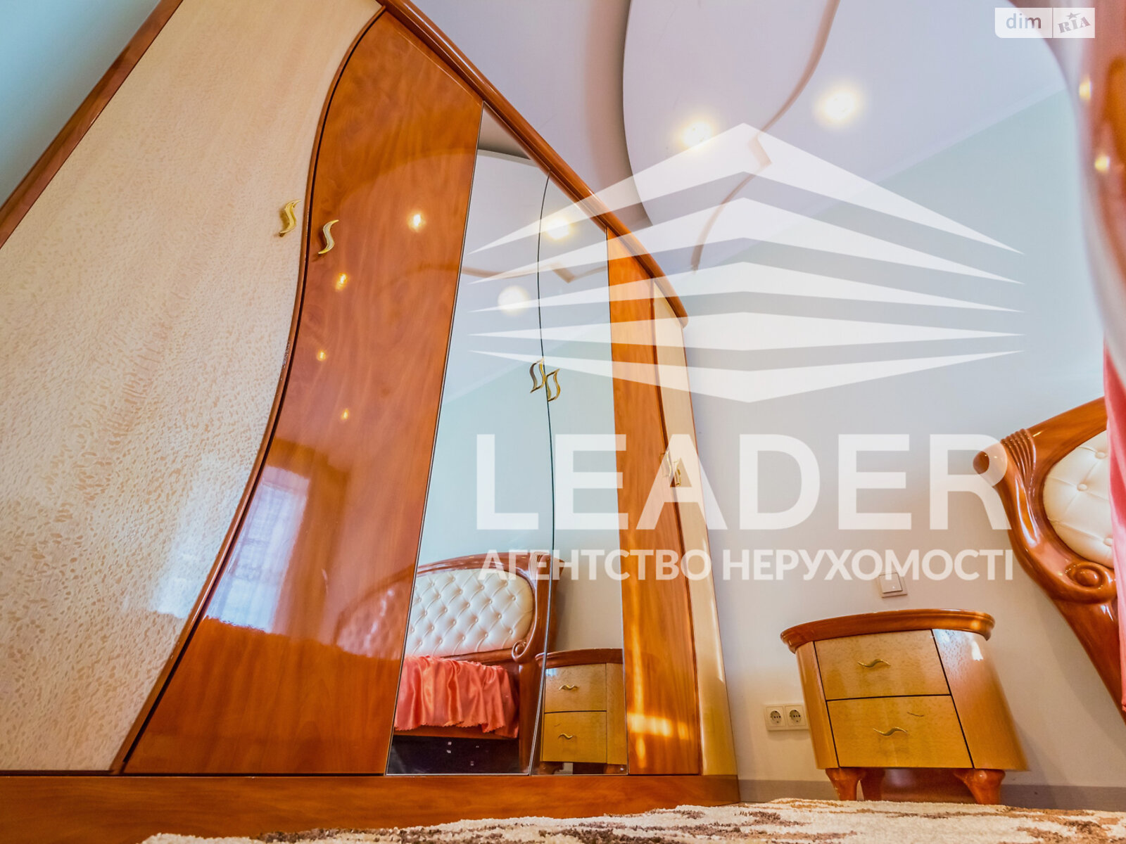 двокімнатна квартира з меблями в Вінниці, район Поділля, на вул. Зодчих в довготривалу оренду помісячно фото 1 двокімнатна квартира з меблями в Вінниці, район Поділля, на вул. Зодчих в довготривалу оренду помісячно фото 1