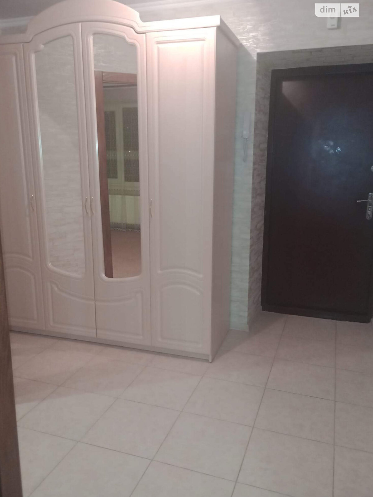 однокімнатна квартира з меблями в Вінниці, район Поділля, на вул. Академіка Ющенка 5 в довготривалу оренду помісячно фото 1 однокімнатна квартира з меблями в Вінниці, район Поділля, на вул. Академіка Ющенка 5 в довготривалу оренду помісячно фото 1