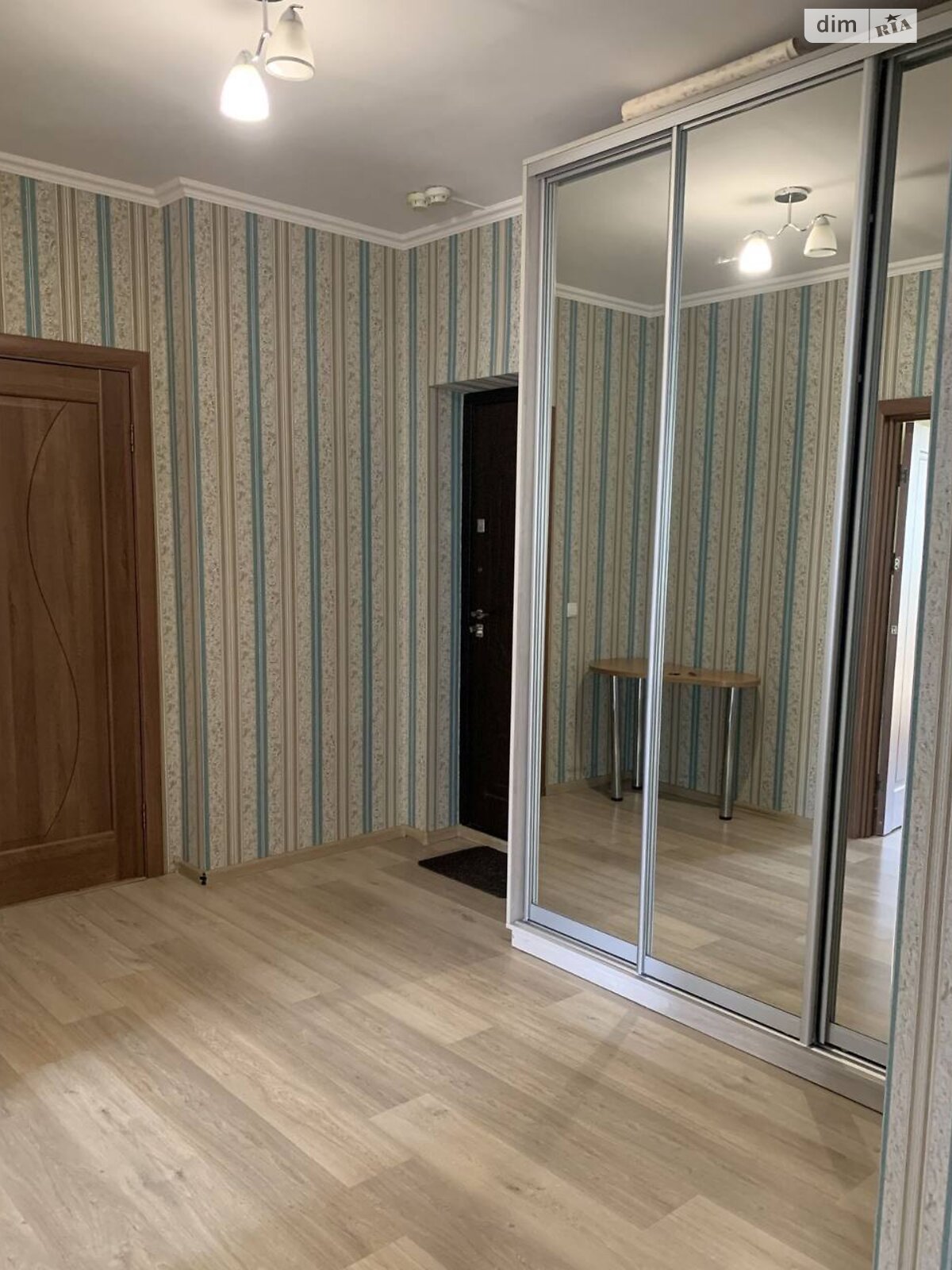 двокімнатна квартира в Вінниці, на вул. Шимка Максима в довготривалу оренду помісячно фото 1 двокімнатна квартира в Вінниці, на вул. Шимка Максима в довготривалу оренду помісячно фото 1