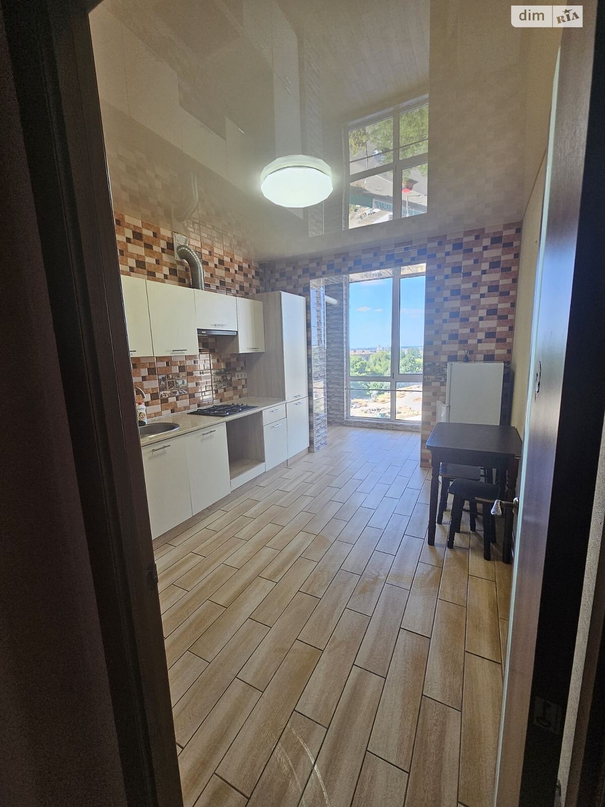 однокомнатная квартира с ремонтом в Виннице, на ул. Шимка Максима 38Б корпус 1 в аренду на долгий срок помесячно фото 1 однокомнатная квартира с ремонтом в Виннице, на ул. Шимка Максима 38Б корпус 1 в аренду на долгий срок помесячно фото 1