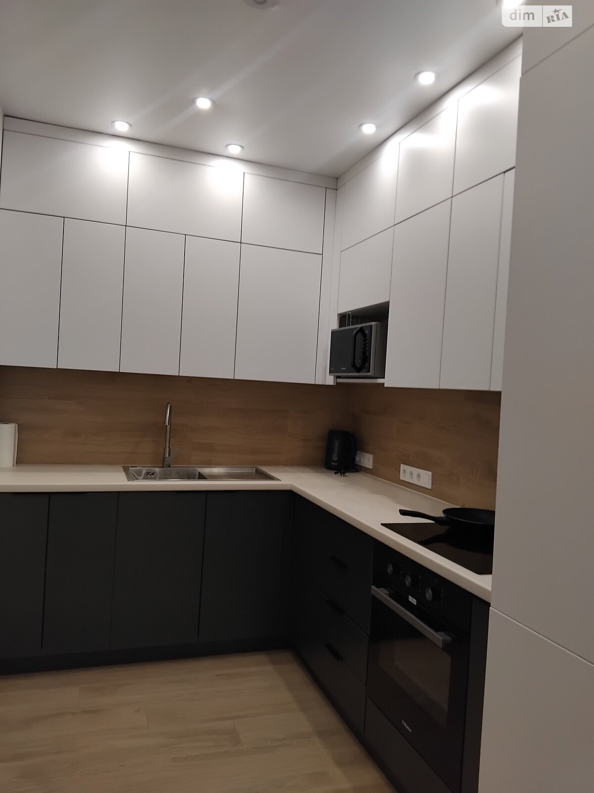 однокомнатная квартира в Виннице, район Славянка, на ул. 600-летия в аренду на долгий срок помесячно фото 1