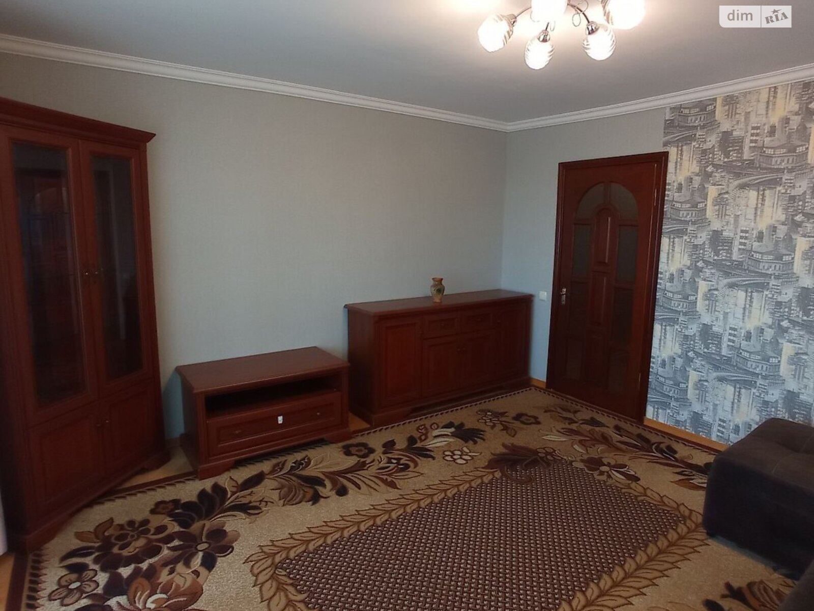трехкомнатная квартира в Виннице, район Славянка, на ул. Агатангела Крымского в аренду на долгий срок помесячно фото 1 трехкомнатная квартира в Виннице, район Славянка, на ул. Агатангела Крымского в аренду на долгий срок помесячно фото 1