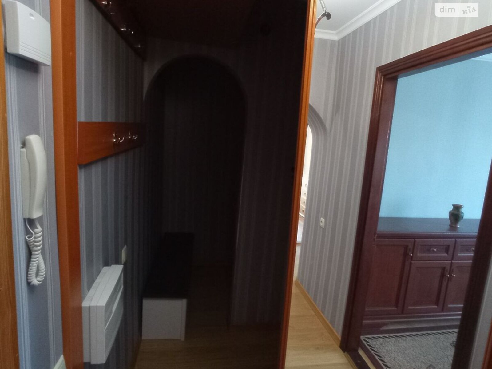 трехкомнатная квартира в Виннице, район Славянка, на ул. Агатангела Крымского в аренду на долгий срок помесячно фото 1 трехкомнатная квартира в Виннице, район Славянка, на ул. Агатангела Крымского в аренду на долгий срок помесячно фото 1