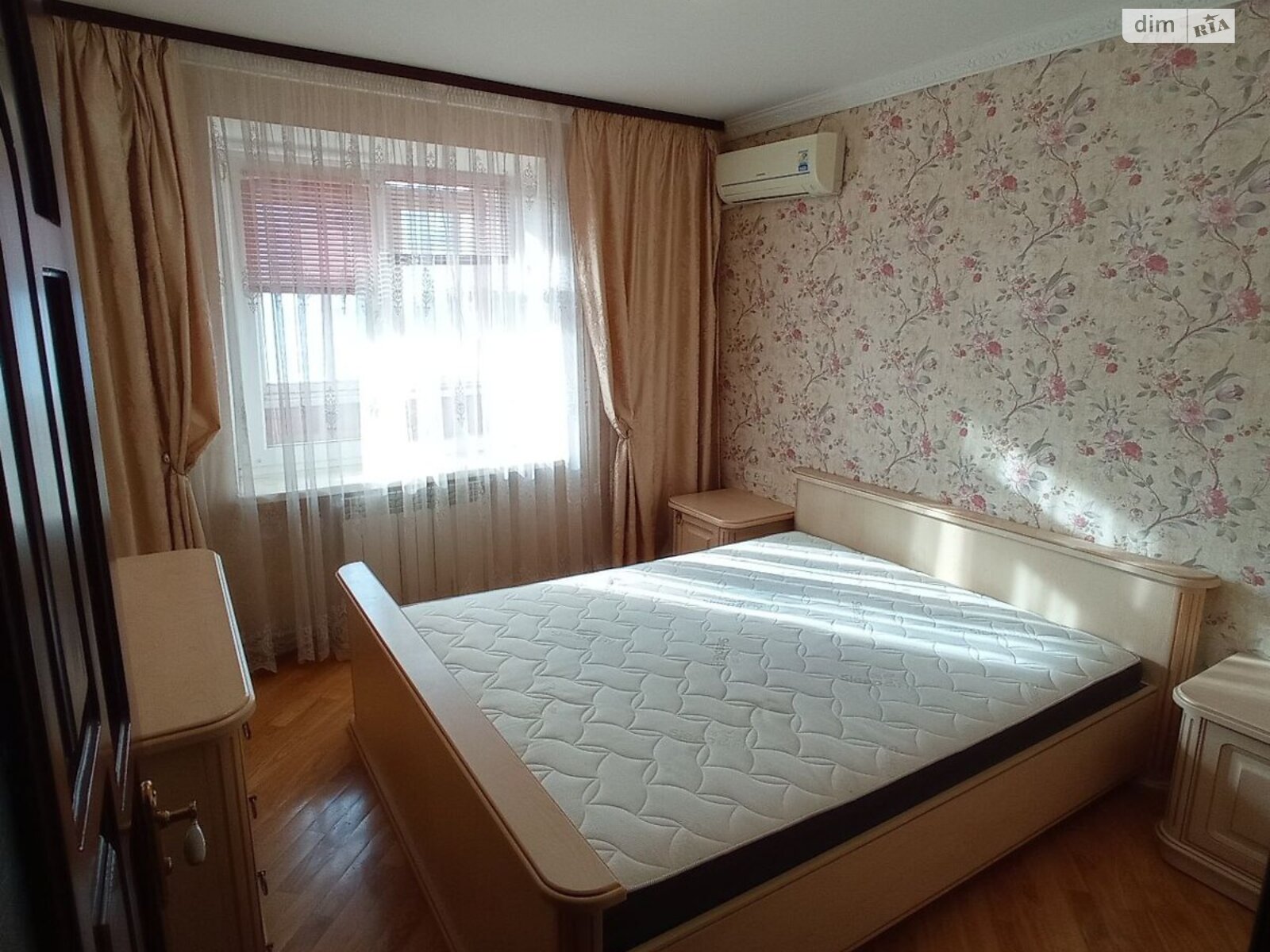 трехкомнатная квартира в Виннице, район Славянка, на ул. Агатангела Крымского в аренду на долгий срок помесячно фото 1 трехкомнатная квартира в Виннице, район Славянка, на ул. Агатангела Крымского в аренду на долгий срок помесячно фото 1