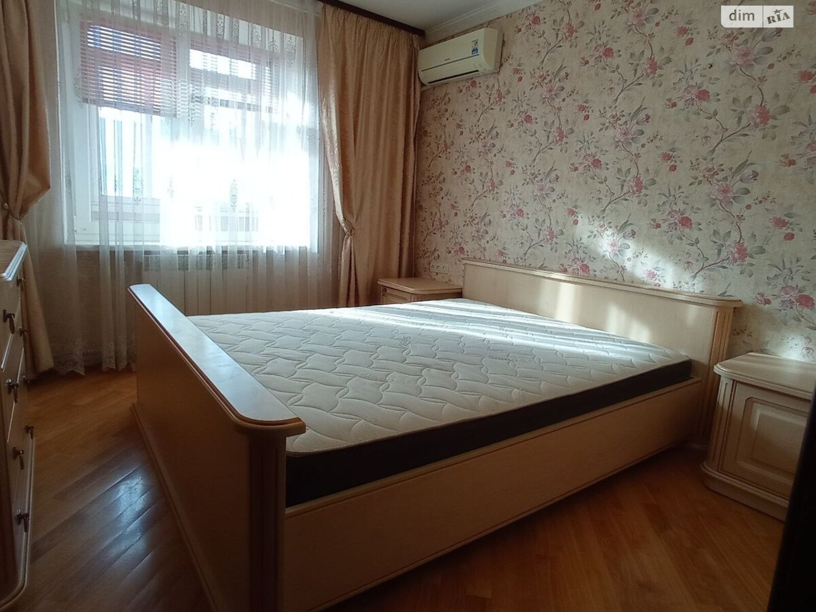 трехкомнатная квартира в Виннице, район Славянка, на ул. Агатангела Крымского в аренду на долгий срок помесячно фото 1 трехкомнатная квартира в Виннице, район Славянка, на ул. Агатангела Крымского в аренду на долгий срок помесячно фото 1