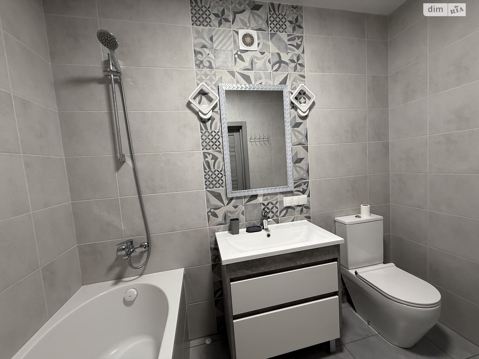 однокомнатная квартира в Виннице, район Славянка, на ул. Болгарский в аренду на долгий срок помесячно фото 1 однокомнатная квартира в Виннице, район Славянка, на ул. Болгарский в аренду на долгий срок помесячно фото 1