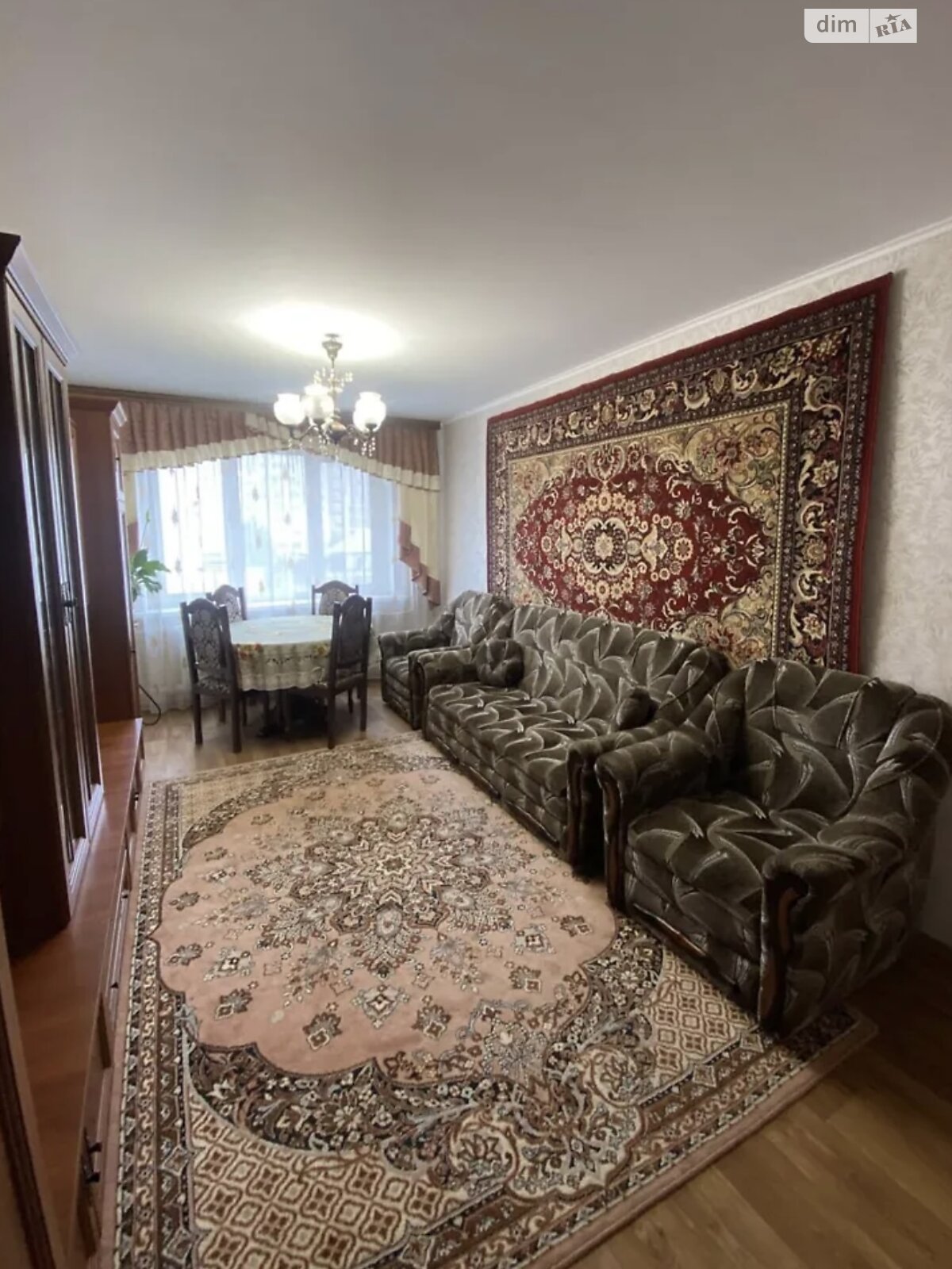 трехкомнатная квартира в Виннице, район Славянка, на ул. Дачная 8 в аренду на долгий срок помесячно фото 1 трехкомнатная квартира в Виннице, район Славянка, на ул. Дачная 8 в аренду на долгий срок помесячно фото 1