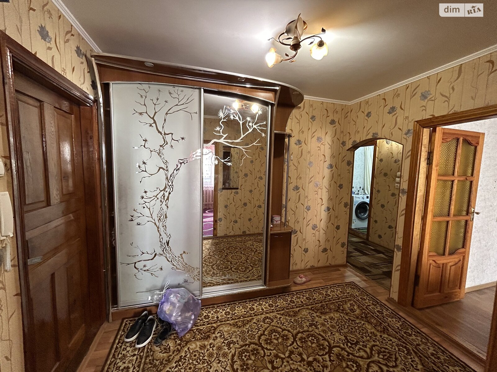 трехкомнатная квартира в Виннице, район Славянка, на ул. Дачная 8 в аренду на долгий срок помесячно фото 1 трехкомнатная квартира в Виннице, район Славянка, на ул. Дачная 8 в аренду на долгий срок помесячно фото 1