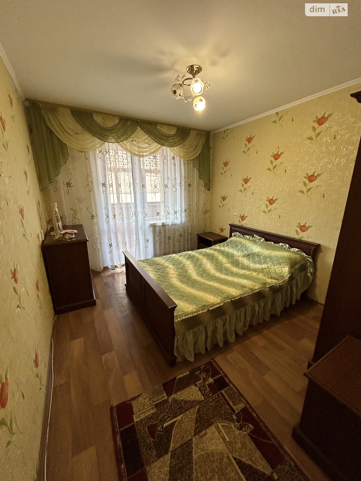 трехкомнатная квартира в Виннице, район Славянка, на ул. Дачная 8 в аренду на долгий срок помесячно фото 1 трехкомнатная квартира в Виннице, район Славянка, на ул. Дачная 8 в аренду на долгий срок помесячно фото 1