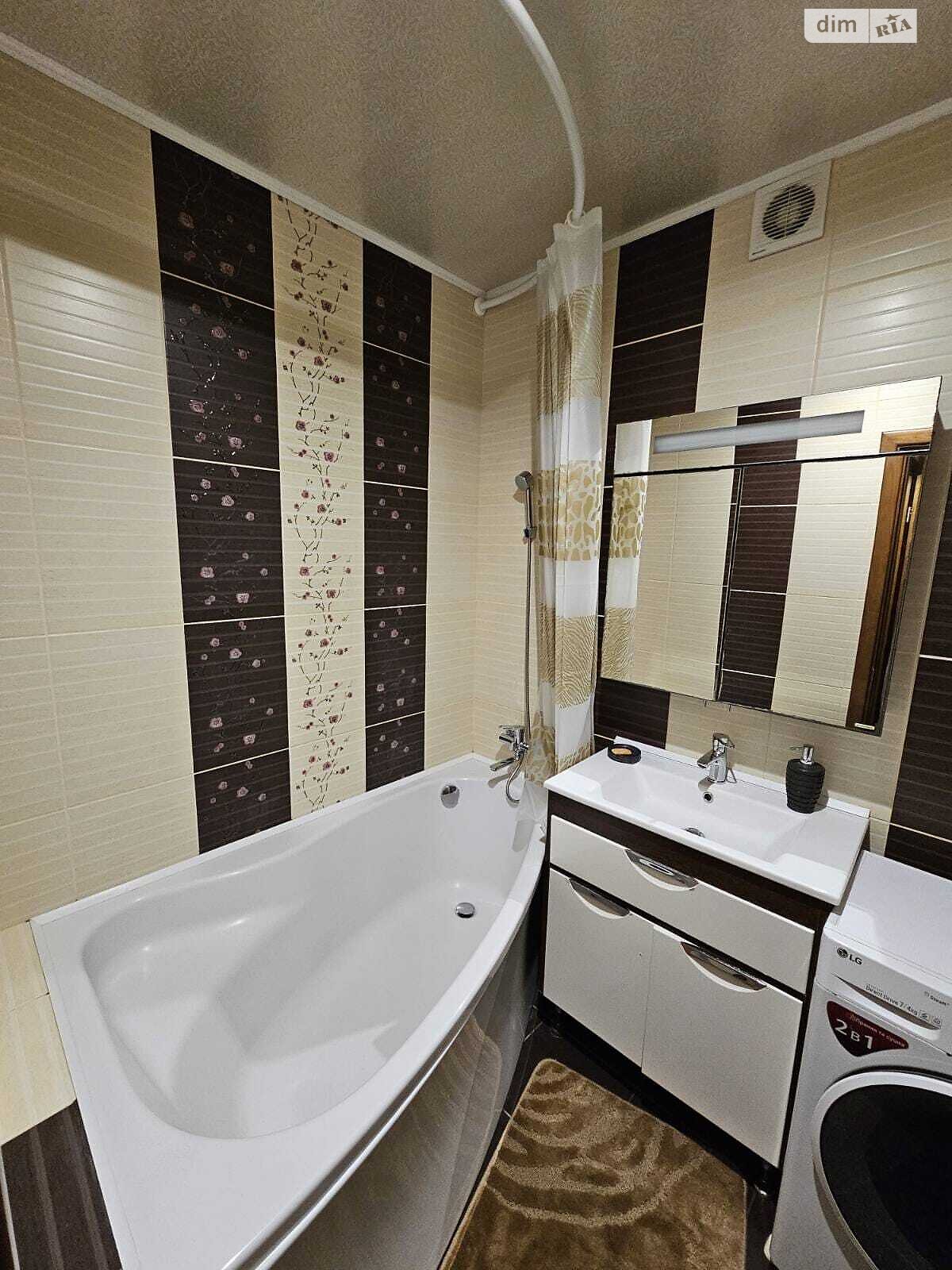 двухкомнатная квартира в Виннице, район Славянка, на ул. Дмитрия Майбороды 2А в аренду на долгий срок помесячно фото 1