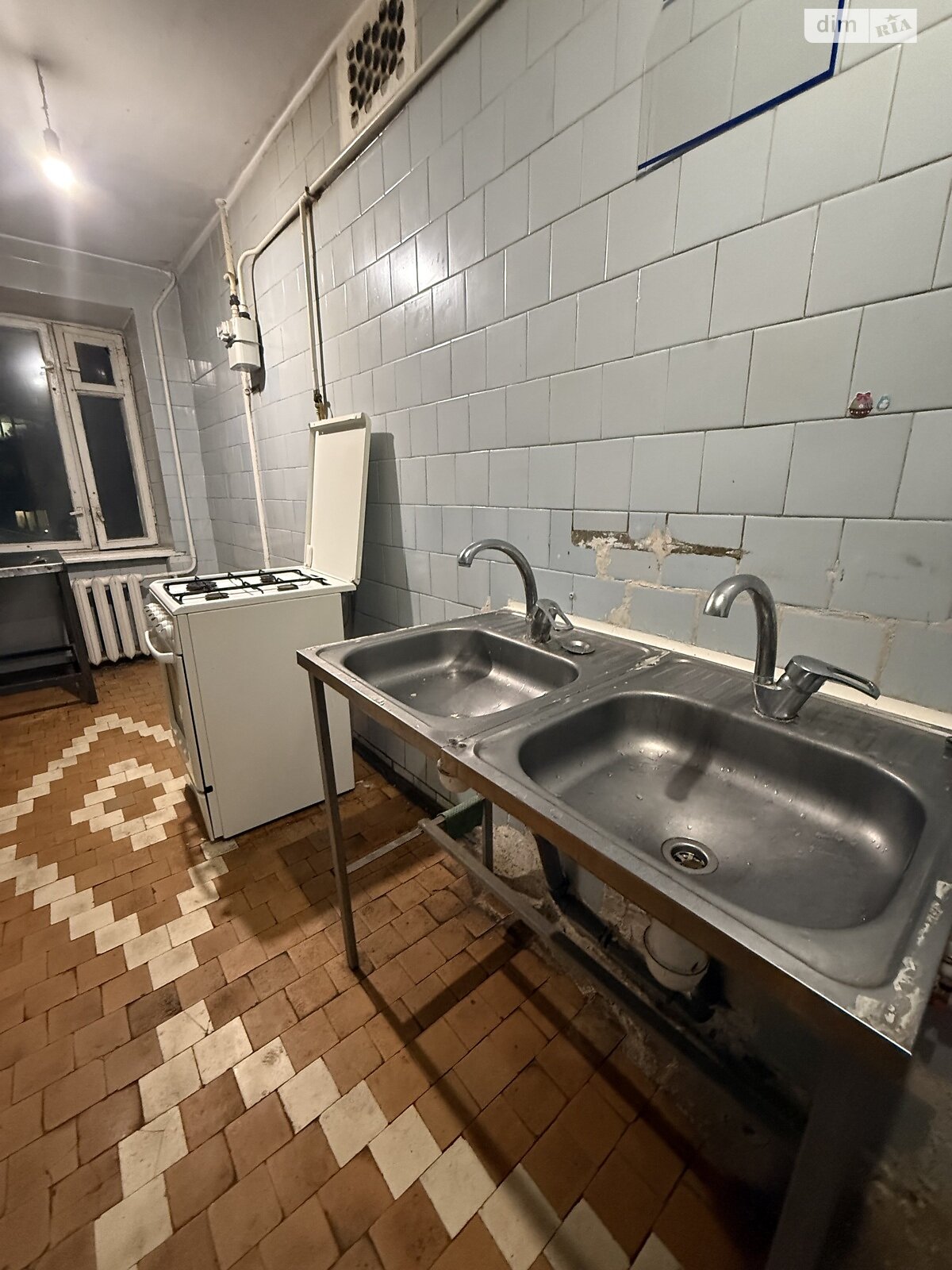 однокімнатна квартира з ремонтом в Вінниці, район Слов’янка, на вул. Лялі Ратушної 130 в довготривалу оренду помісячно фото 1