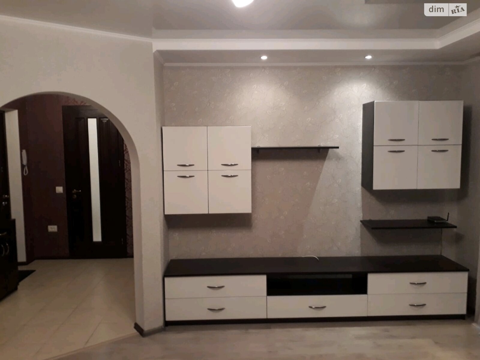 однокомнатная квартира в Виннице, район Славянка, на пер. Николая Амосова 28А в аренду на долгий срок помесячно фото 1 однокомнатная квартира в Виннице, район Славянка, на пер. Николая Амосова 28А в аренду на долгий срок помесячно фото 1