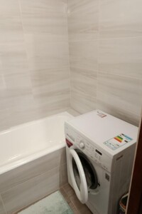 двокімнатна квартира в Вінниці, район Слов’янка, на вул. Миколи Амосова 6 в довготривалу оренду помісячно фото 2