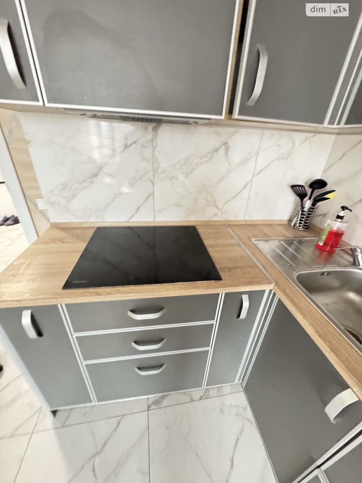 однокімнатна квартира в Вінниці, район Слов’янка, на вул. Пирогова 76Б в довготривалу оренду помісячно фото 1