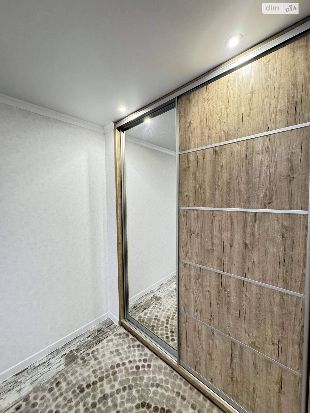 однокімнатна квартира в Вінниці, район Слов’янка, на вул. Пирогова 76Б в довготривалу оренду помісячно фото 1