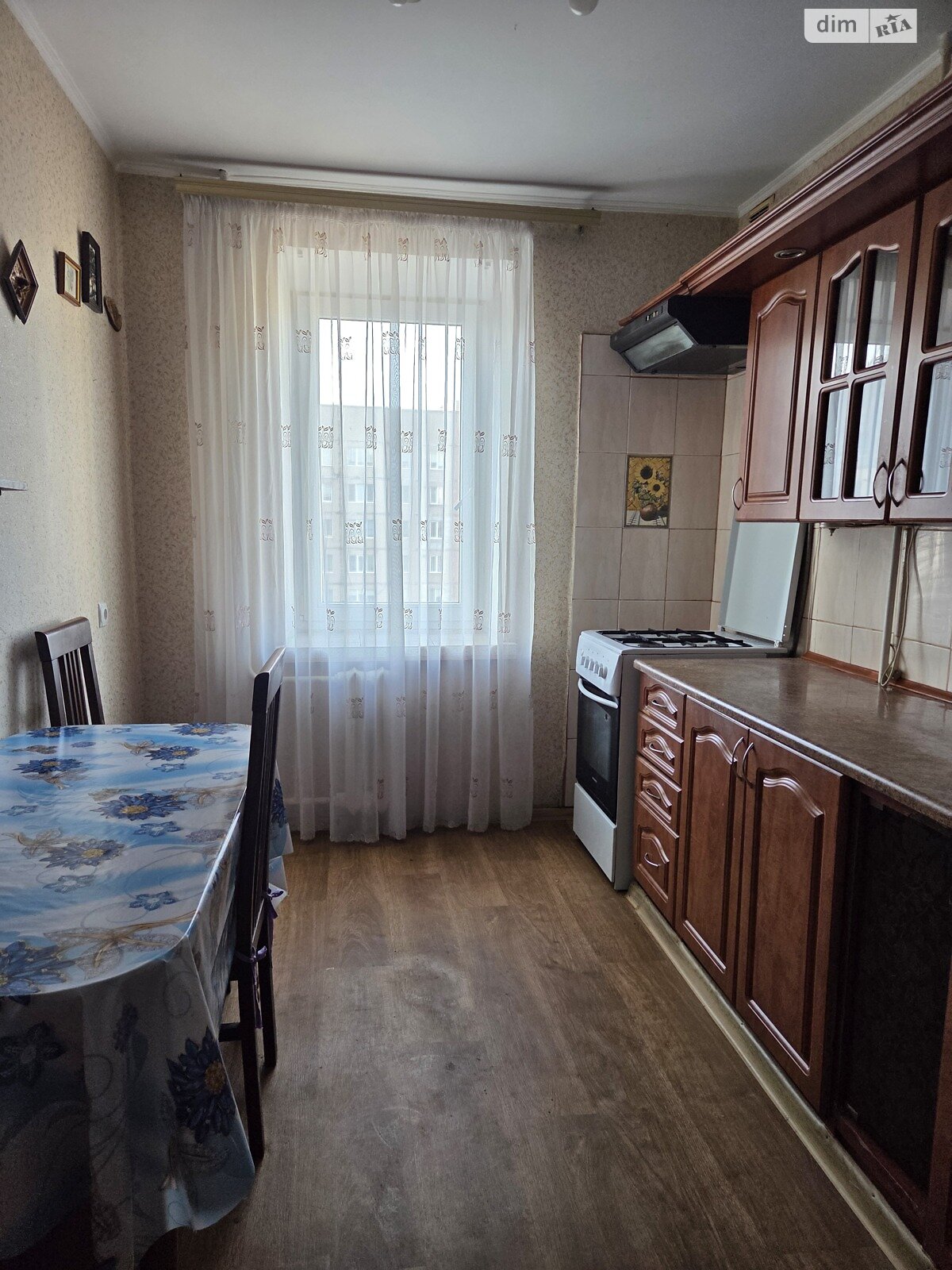 трикімнатна квартира в Вінниці, район Слов’янка, на вул. Пирогова в довготривалу оренду помісячно фото 1