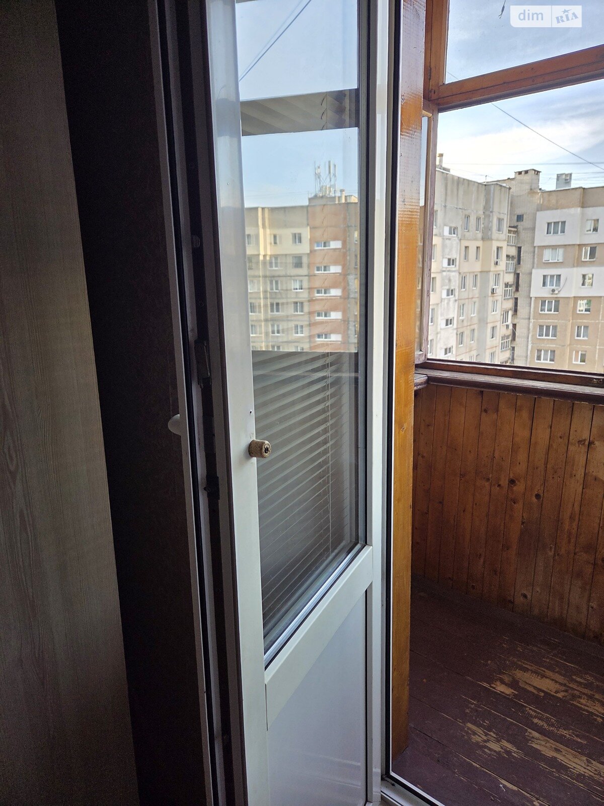 трикімнатна квартира в Вінниці, район Слов’янка, на вул. Пирогова в довготривалу оренду помісячно фото 1