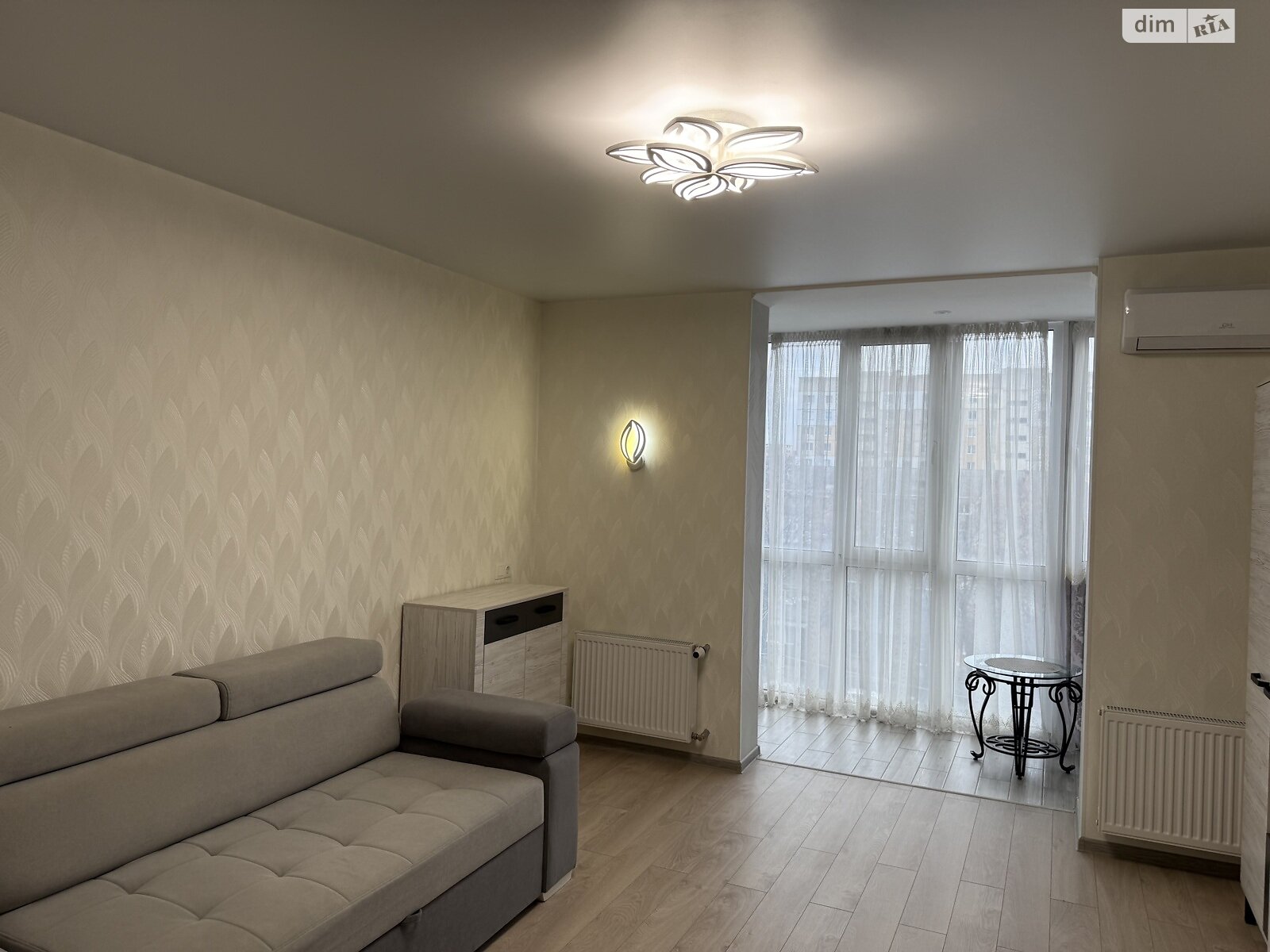 однокомнатная квартира в Виннице, район Славянка, на ул. Пирогова 76Б в аренду на долгий срок помесячно фото 1 однокомнатная квартира в Виннице, район Славянка, на ул. Пирогова 76Б в аренду на долгий срок помесячно фото 1