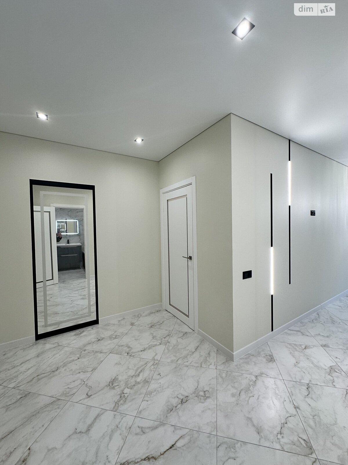 однокімнатна квартира в Вінниці, район Слов’янка, на вул. Праведників світу 21Г корпус 1 в довготривалу оренду помісячно фото 1 однокімнатна квартира в Вінниці, район Слов’янка, на вул. Праведників світу 21Г корпус 1 в довготривалу оренду помісячно фото 1