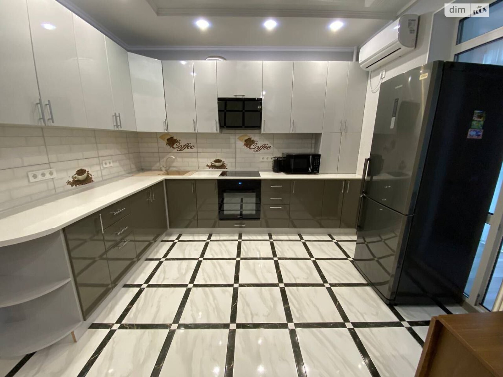 двухкомнатная квартира в Виннице, район Славянка, на ул. Трамвайная в аренду на долгий срок помесячно фото 1