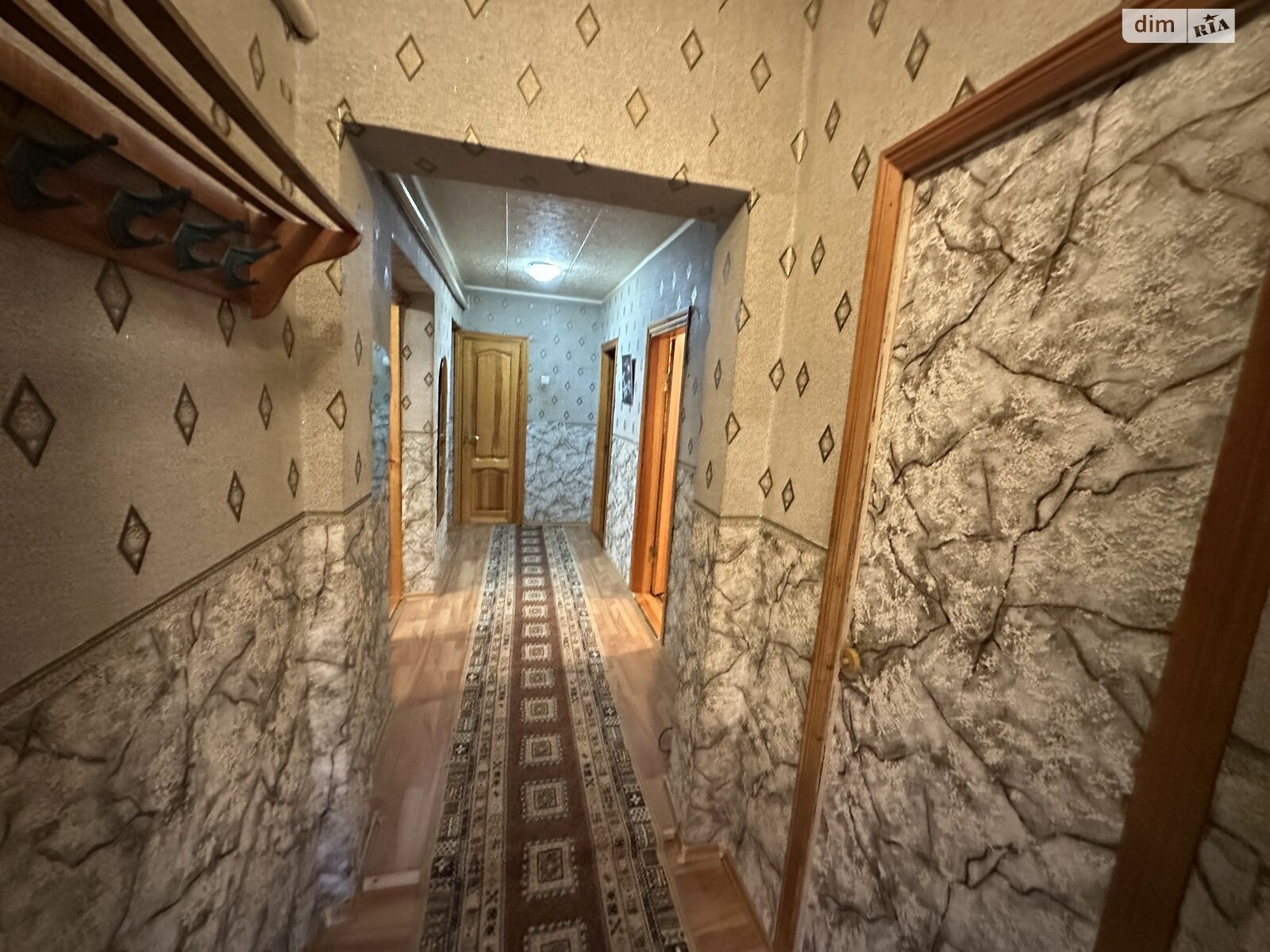 четырехкомнатная квартира в Виннице, район Старый город, на ул. Ивана Федорова 10 в аренду на долгий срок помесячно фото 1