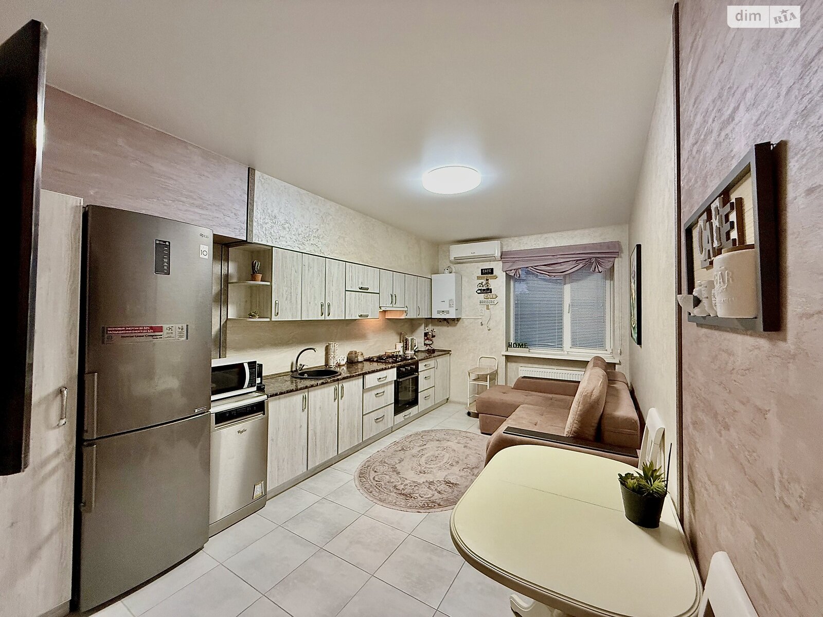 однокімнатна квартира в Вінниці, район Старе місто, на вул. Марії Приймаченко 8З в довготривалу оренду помісячно фото 1