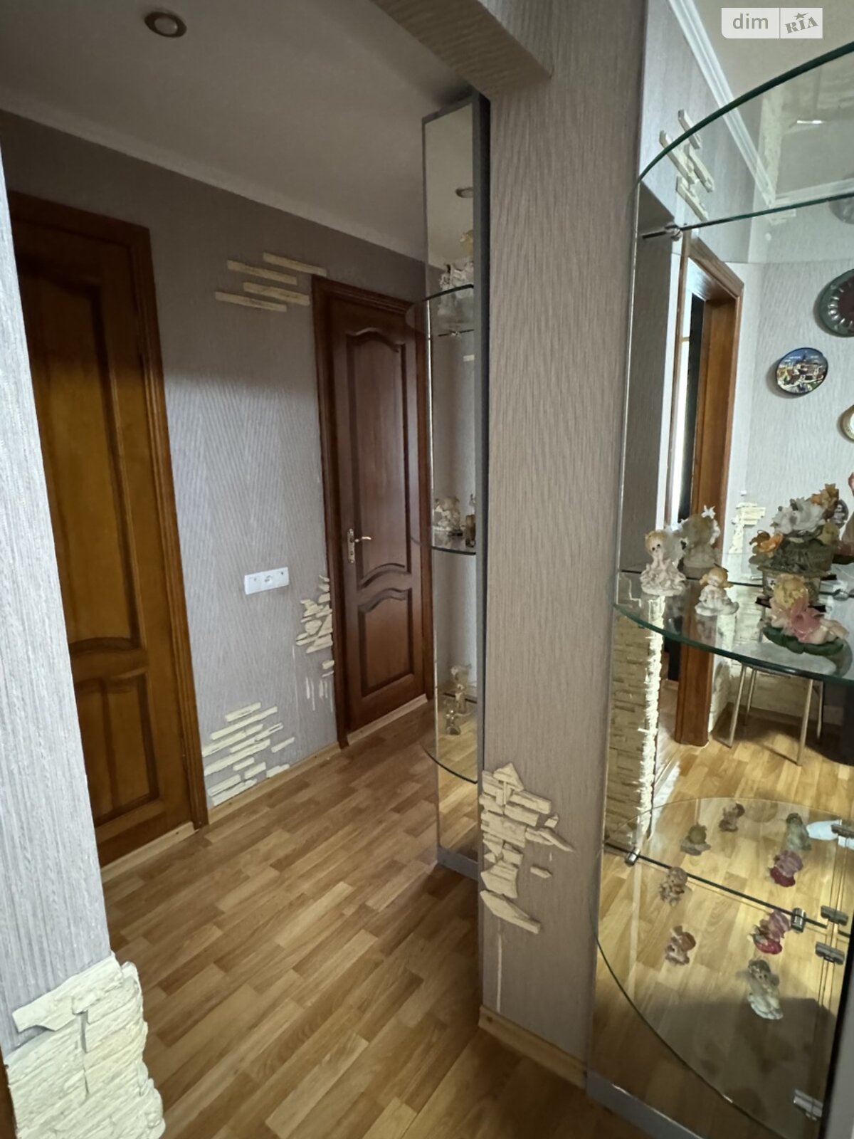 трикімнатна квартира в Вінниці, район Урожай, на вул. Матроса Кішки в довготривалу оренду помісячно фото 1 трикімнатна квартира в Вінниці, район Урожай, на вул. Матроса Кішки в довготривалу оренду помісячно фото 1