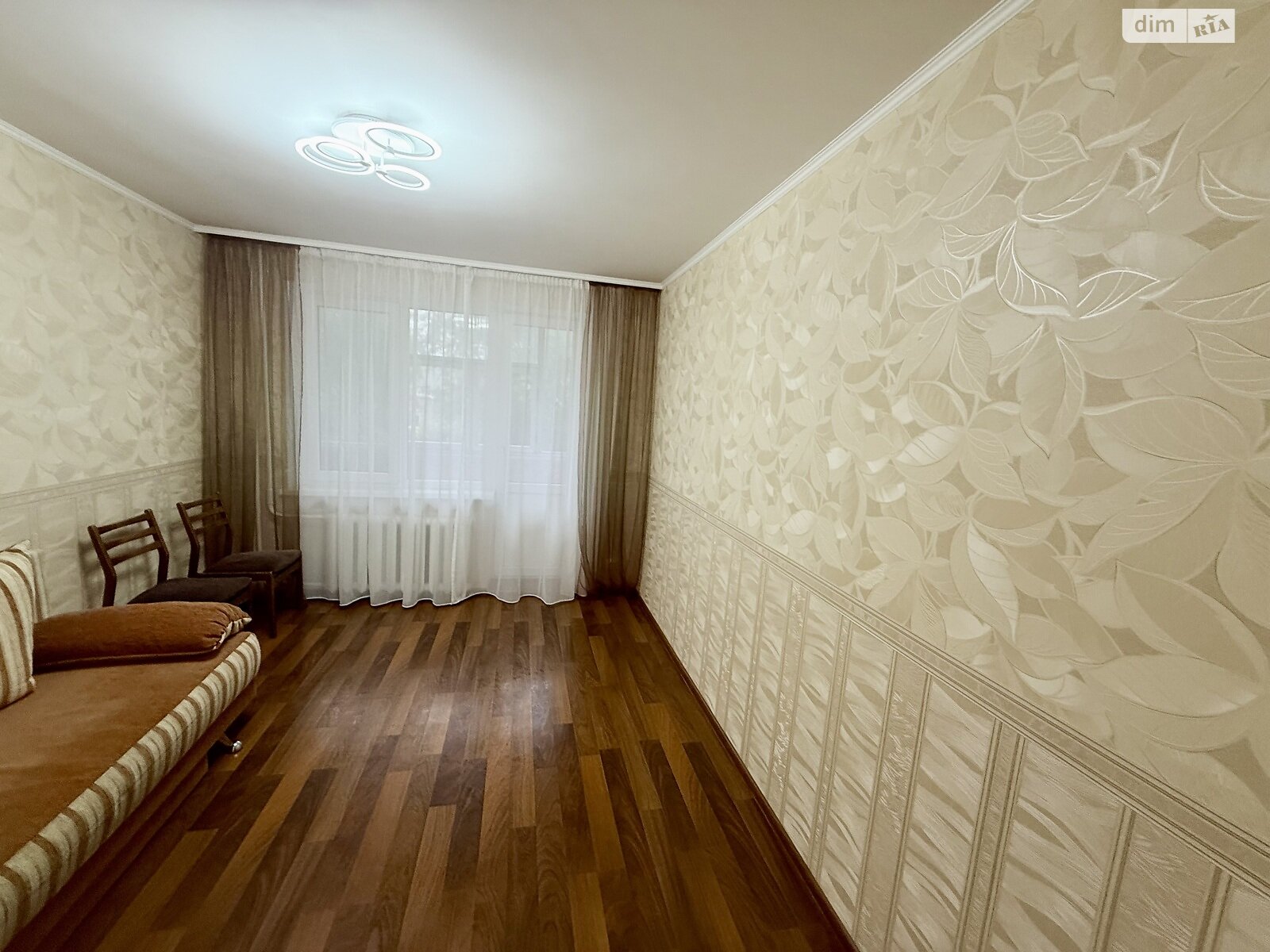 трехкомнатная квартира с мебелью в Виннице, район Свердловский массив, на ул. Сенатора Маккейна в аренду на долгий срок помесячно фото 1