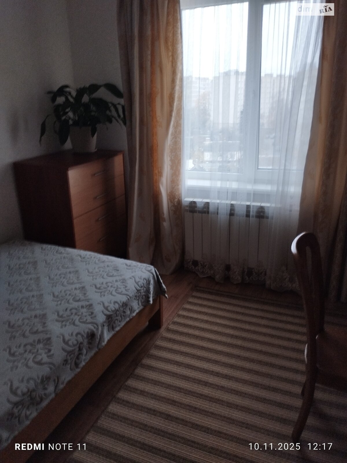 трикімнатна квартира в Вінниці, район Свердловський масив, на вул. Сенатора Маккейна 23 в довготривалу оренду помісячно фото 1