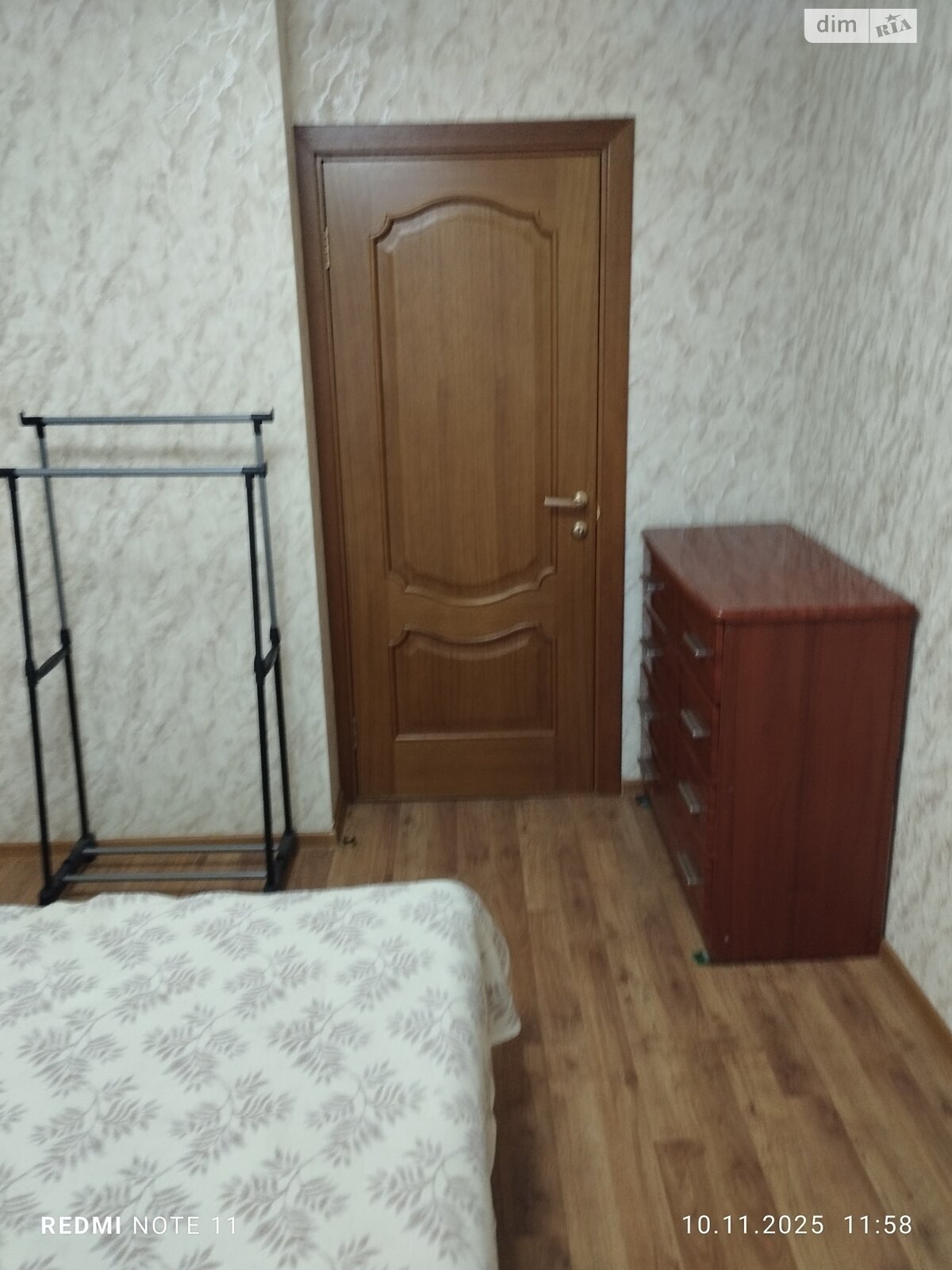 трикімнатна квартира в Вінниці, район Свердловський масив, на вул. Сенатора Маккейна 23 в довготривалу оренду помісячно фото 1