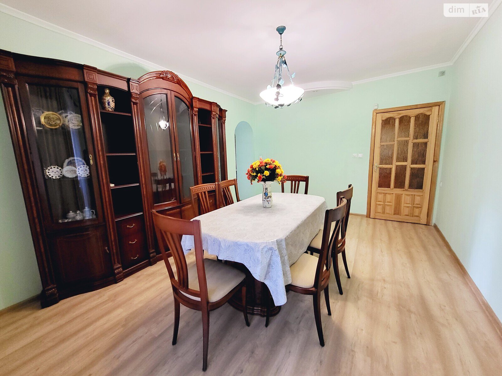 трикімнатна квартира з меблями в Вінниці, район Центр, на вул. Магістратська в довготривалу оренду помісячно фото 1 трикімнатна квартира з меблями в Вінниці, район Центр, на вул. Магістратська в довготривалу оренду помісячно фото 1