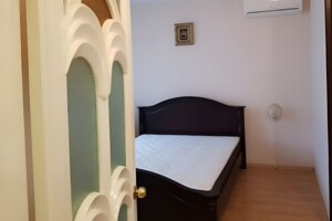 чотирикімнатна квартира в Вінниці, район Центр, на вул. Архітектора Артинова в довготривалу оренду помісячно фото 2