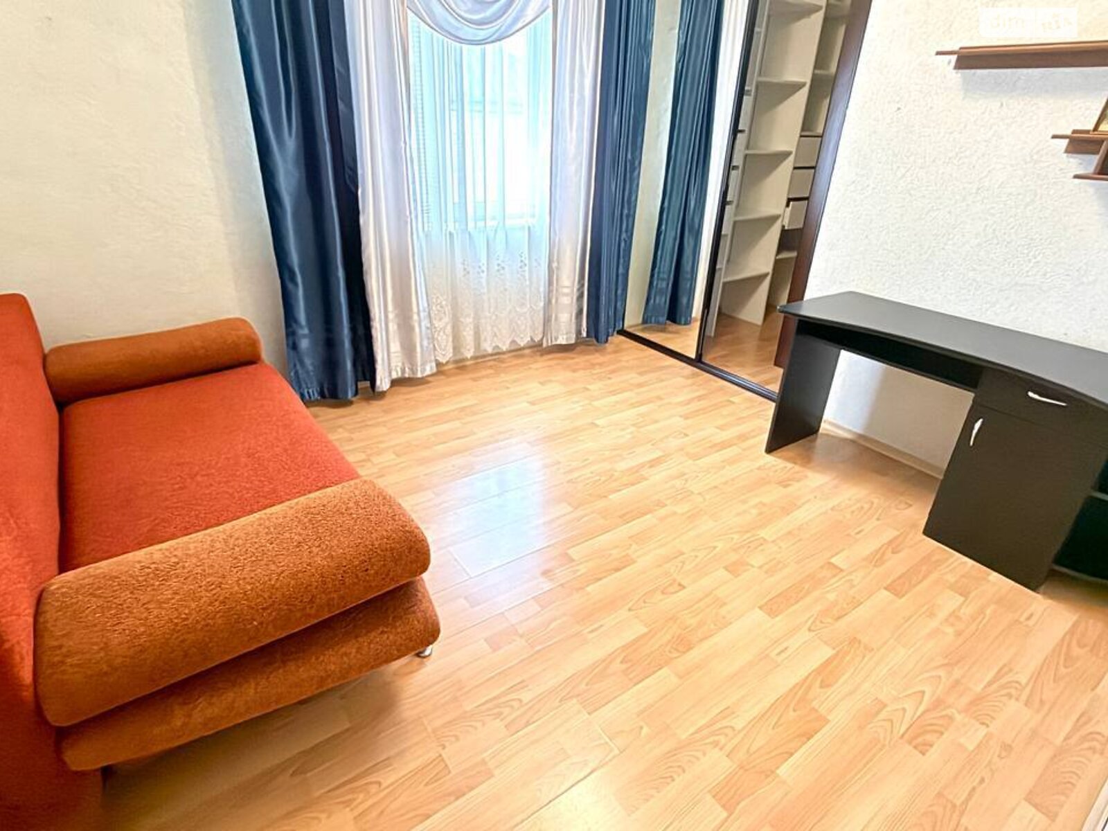 чотирикімнатна квартира в Вінниці, район Центр, на вул. Архітектора Артинова в довготривалу оренду помісячно фото 1 чотирикімнатна квартира в Вінниці, район Центр, на вул. Архітектора Артинова в довготривалу оренду помісячно фото 1