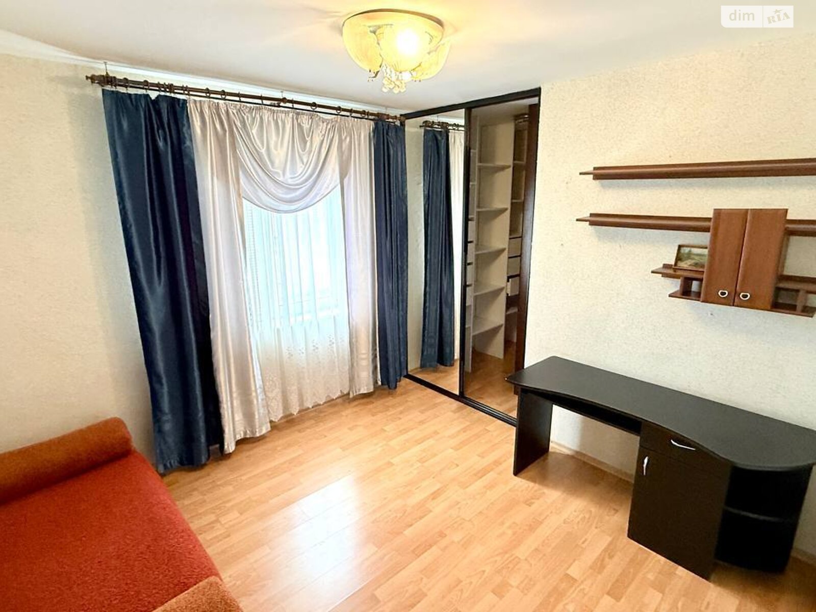 чотирикімнатна квартира в Вінниці, район Центр, на вул. Архітектора Артинова в довготривалу оренду помісячно фото 1 чотирикімнатна квартира в Вінниці, район Центр, на вул. Архітектора Артинова в довготривалу оренду помісячно фото 1