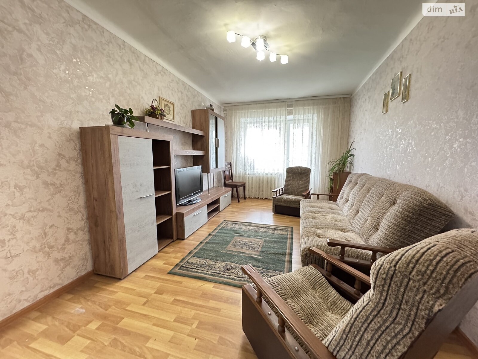 трехкомнатная квартира в Виннице, район Центр, на ул. Гоголя 21 в аренду на долгий срок помесячно фото 1