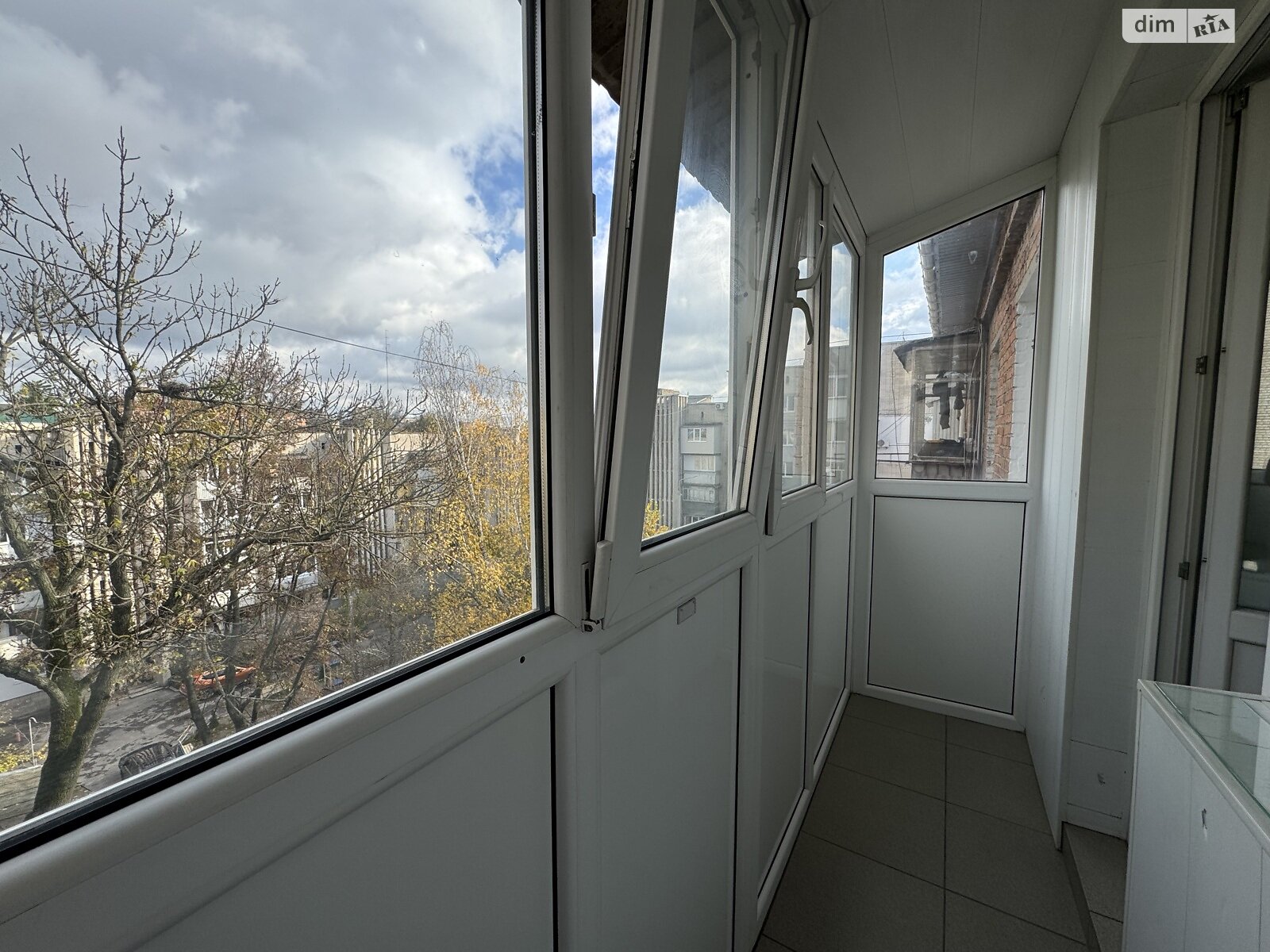 трехкомнатная квартира в Виннице, район Центр, на ул. Гоголя 21 в аренду на долгий срок помесячно фото 1