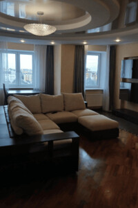 трикімнатна квартира в Вінниці, район Центр, на вул. Григорія Сковороди 10 в довготривалу оренду помісячно фото 2