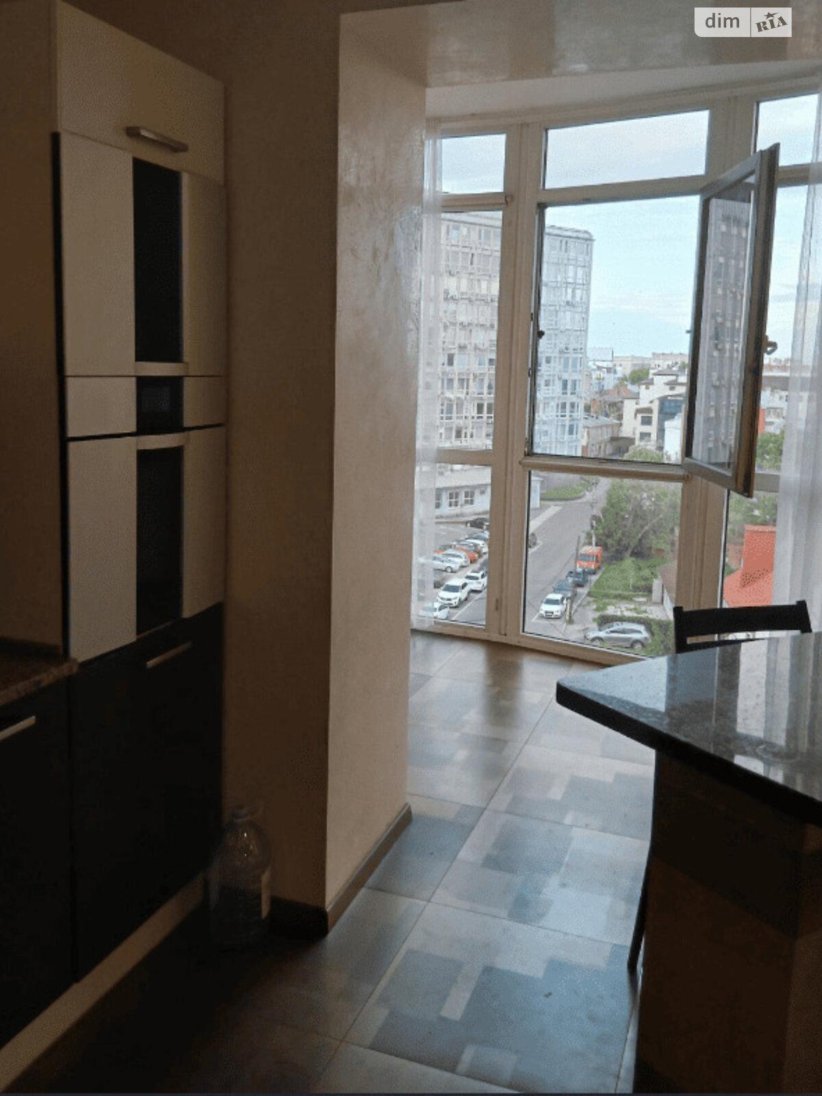 трикімнатна квартира в Вінниці, район Центр, на вул. Григорія Сковороди 10 в довготривалу оренду помісячно фото 1