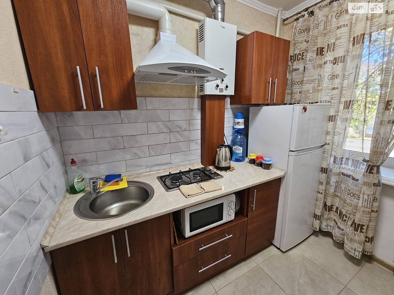 однокомнатная квартира в Виннице, район Центр, на пл. Ивана Богуна 3 в аренду на долгий срок помесячно фото 1 однокомнатная квартира в Виннице, район Центр, на пл. Ивана Богуна 3 в аренду на долгий срок помесячно фото 1