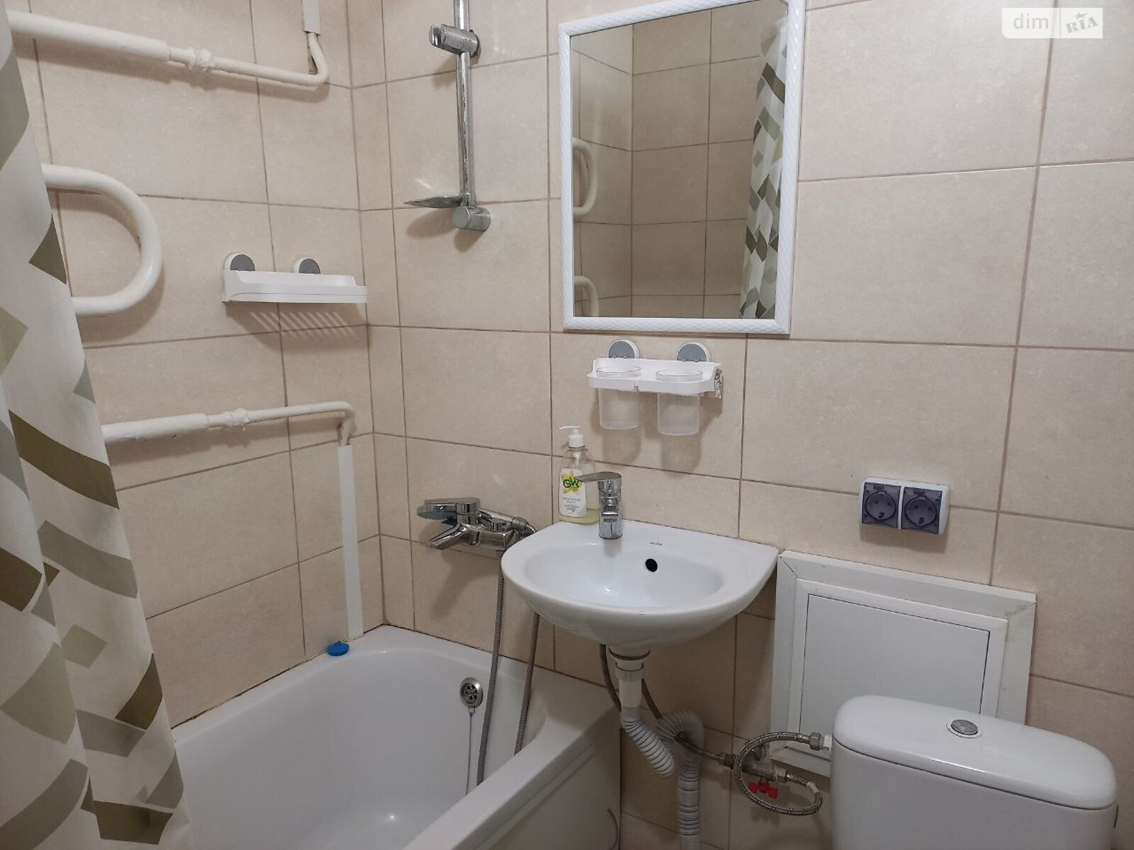 однокімнатна квартира в Вінниці, район Центр, на пл. Калічанська 4 в довготривалу оренду помісячно фото 1