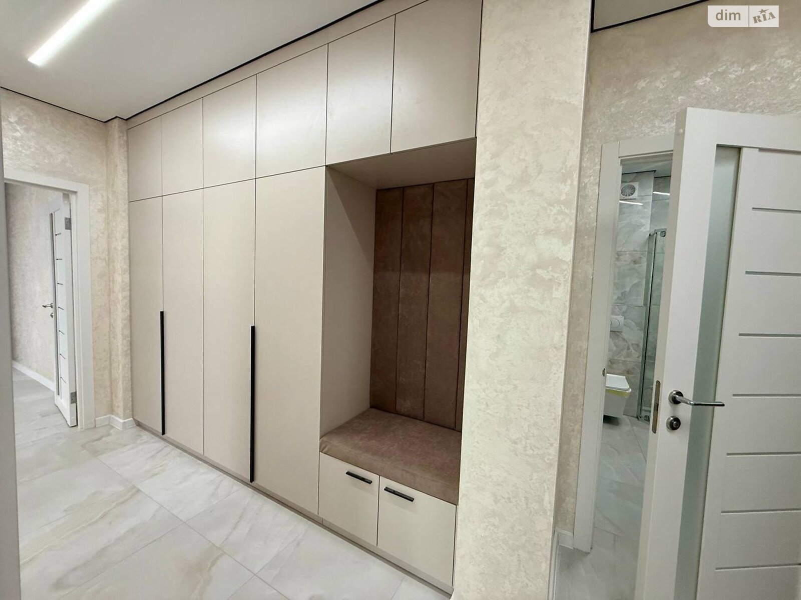 двухкомнатная квартира в Виннице, район Центр, на пер. Кирпичный в аренду на долгий срок помесячно фото 1 двухкомнатная квартира в Виннице, район Центр, на пер. Кирпичный в аренду на долгий срок помесячно фото 1