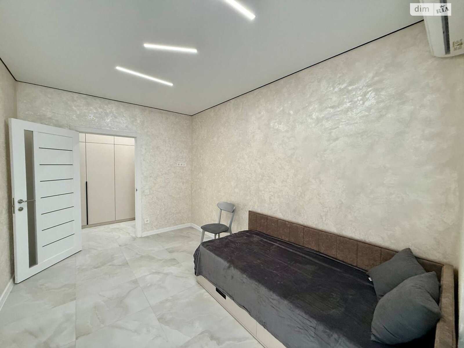 двухкомнатная квартира в Виннице, район Центр, на пер. Кирпичный в аренду на долгий срок помесячно фото 1 двухкомнатная квартира в Виннице, район Центр, на пер. Кирпичный в аренду на долгий срок помесячно фото 1