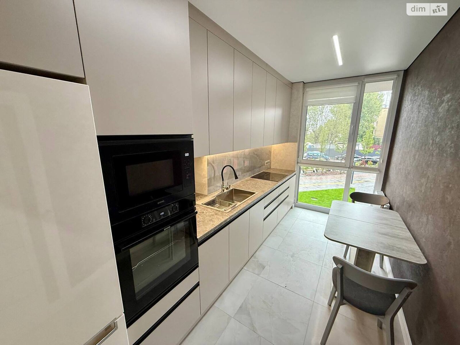 двухкомнатная квартира в Виннице, район Центр, на пер. Кирпичный в аренду на долгий срок помесячно фото 1 двухкомнатная квартира в Виннице, район Центр, на пер. Кирпичный в аренду на долгий срок помесячно фото 1